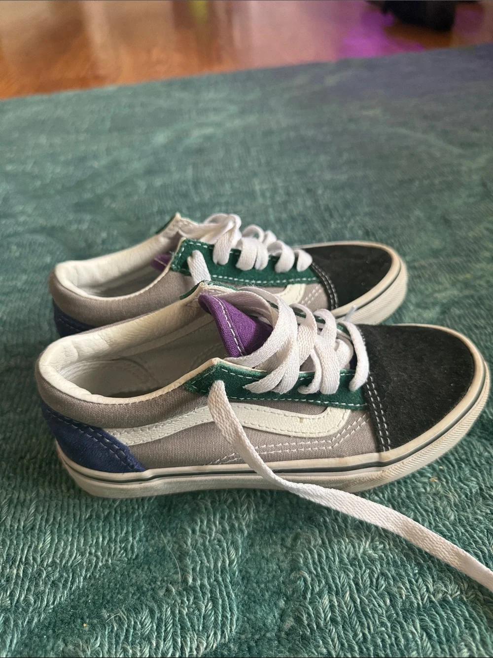 Vans Kids Low-Top Sneakers in Black, Purple & Green